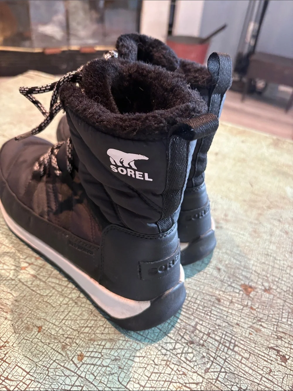 Sorel Whitney II Short Lace Waterproof Winter Boots Black Women’s Size 10